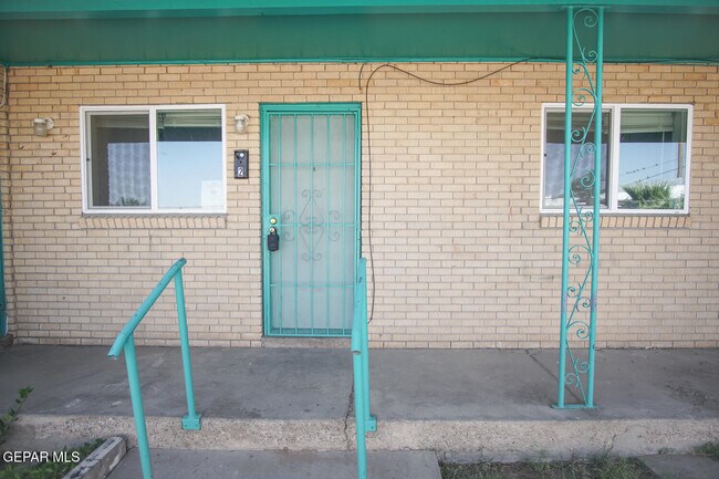 3803 Tyler Ave in El Paso, TX - Building Photo - Building Photo