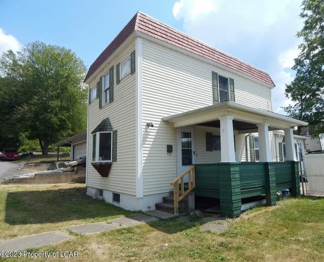 property at 164 Oak St