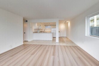 1707 Shore Line Dr in Alameda, CA - Building Photo - Building Photo