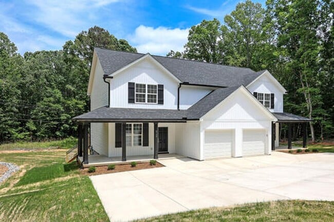 8708 Island Point Rd