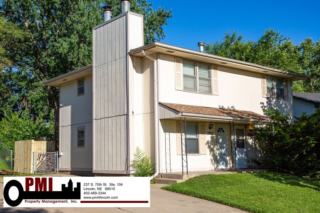 3800-3802 Keith Cir in Lincoln, NE - Foto de edificio