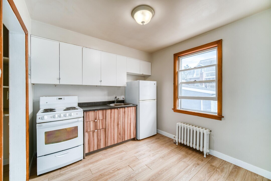 1066-1066 Tower Rd in Halifax, NS - Building Photo