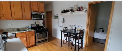 2700 W Chicago Ave in Chicago, IL - Building Photo - Building Photo