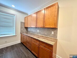 855 Broad in Ridgefield, NJ - Building Photo - Building Photo