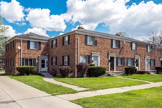 Franklin Village Apartments in Detroit, MI - Building Photo - Building Photo