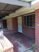 2321 Woodlawn St in Montgomery, AL - Building Photo