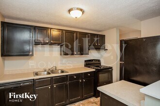 5729 Ensenada Ave in Indianapolis, IN - Building Photo - Building Photo