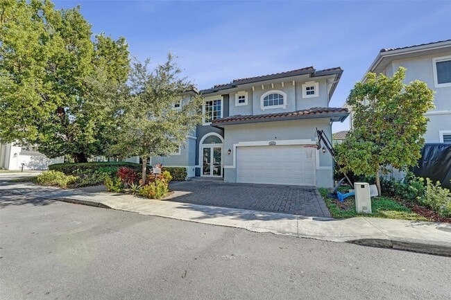 property at 3534 Forest View Cir