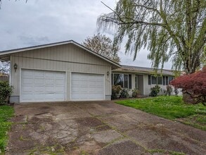 538 49th Ave SE in Salem, OR - Building Photo - Building Photo