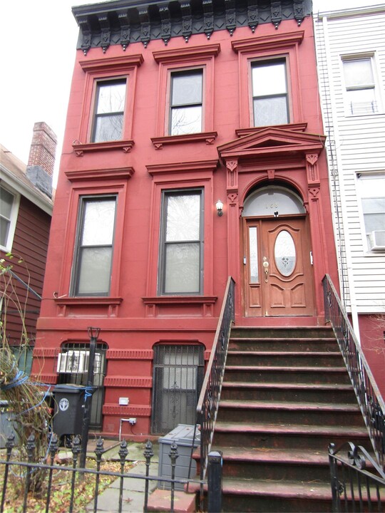 168 Madison St in Brooklyn, NY - Foto de edificio