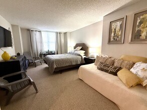 101 Briny Ave in Pompano Beach, FL - Building Photo - Building Photo