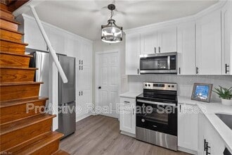 3826 Abingdon Cir in Norfolk, VA - Building Photo - Building Photo