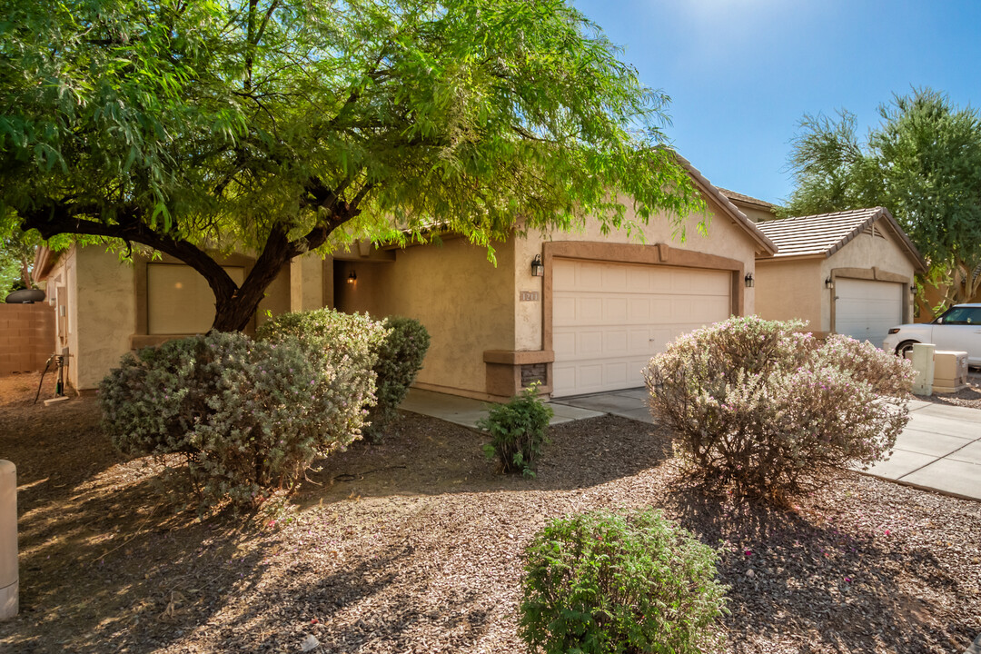 1211 W Wilson Ave in Coolidge, AZ - Building Photo