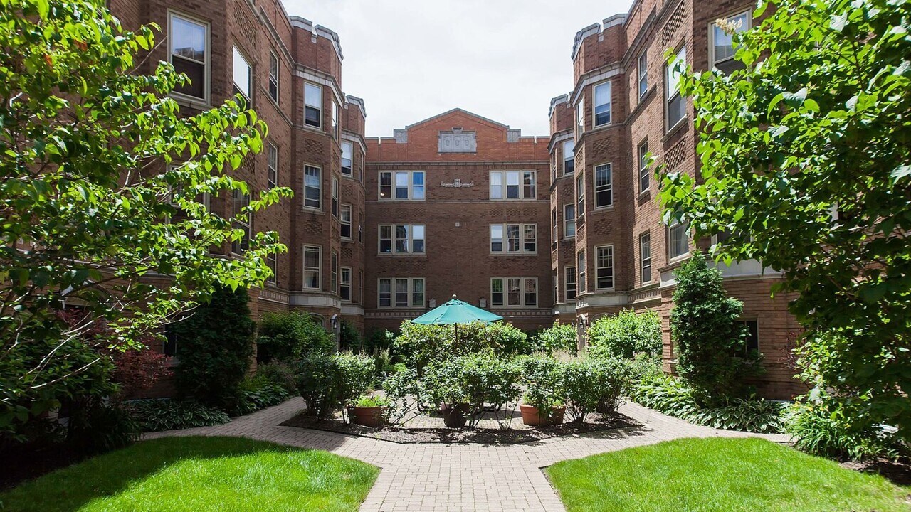 607 Washington Blvd in Oak Park, IL - Building Photo
