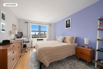 145 E 15th St in New York, NY - Building Photo - Building Photo