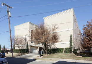 5613 Lindell Ave in Dallas, TX - Foto de edificio - Building Photo