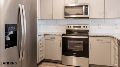 185 Polaris Pointe in Colorado Springs, CO - Building Photo - Building Photo