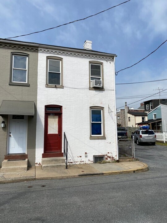 444 N Concord St in Lancaster, PA - Building Photo