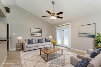 710 Kenmoore Ct in Eustis, FL - Building Photo - Building Photo