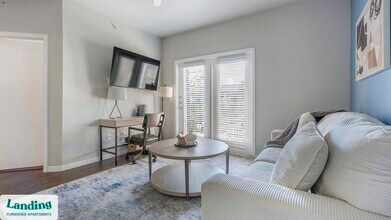 11022 Culebra Rd in San Antonio, TX - Building Photo - Building Photo