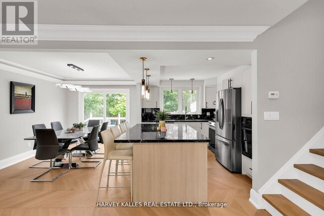 property at 16 Wedgeport Pl