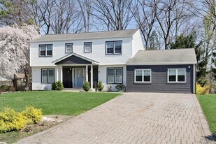 10 Millbury St in Suffern, NY - Building Photo