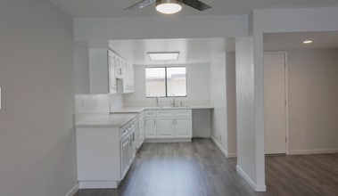 620 W Hyde Park Blvd in Inglewood, CA - Building Photo - Building Photo
