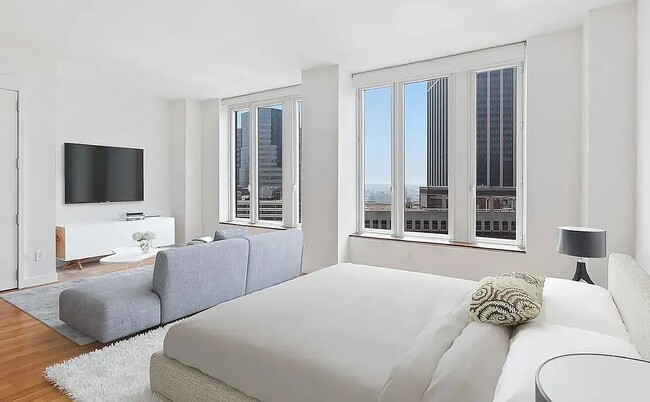 15 Broad St in New York, NY - Building Photo - Building Photo