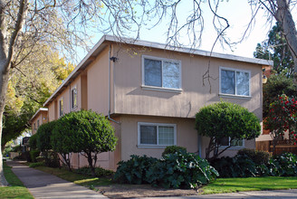 331 Alhambra Blvd in Sacramento, CA - Building Photo - Building Photo