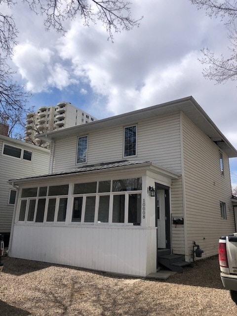 10008-10114 114 St NW in Edmonton, AB - Building Photo - Building Photo