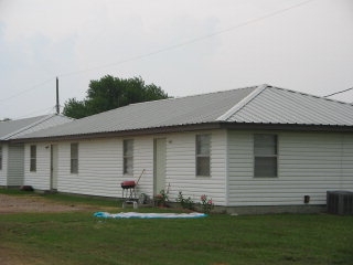 Cordele Village in Edna, TX - Building Photo