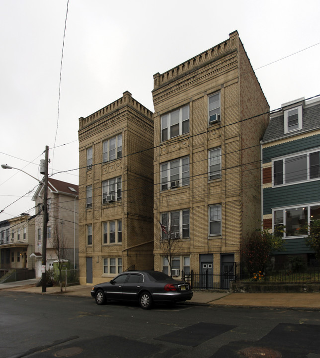 45-47 Ravine Ave in Jersey City, NJ - Building Photo