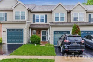 137 Harvard Dr in Collegeville, PA - Building Photo