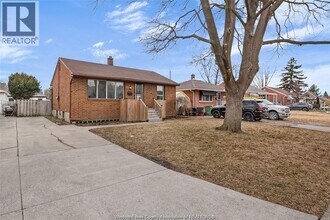 1217 Harrison Ave in Windsor, ON - Building Photo - Building Photo