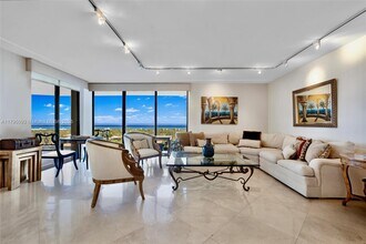19707 Turnberry Way, Unit 14J in Aventura, FL - Building Photo - Building Photo