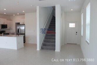 32146 Powderpuff Mimosa Dr in San Antonio, FL - Building Photo - Building Photo