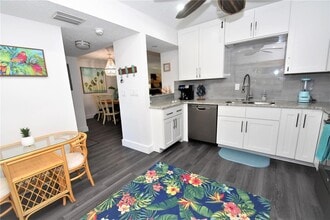 1647 Brookhouse Ct, Unit BR146 in Sarasota, FL - Building Photo - Building Photo