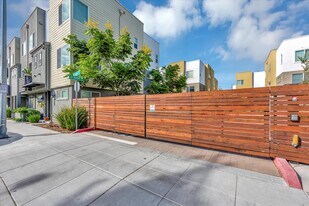 148 Uptown Cir in Oakland, CA - Building Photo