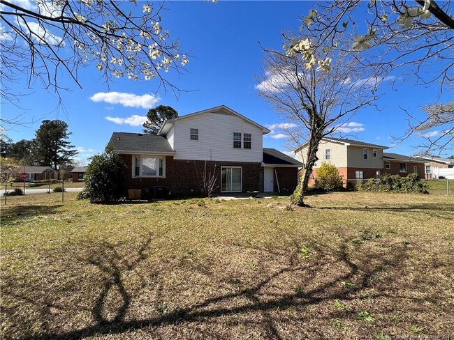 136 Brocton Dr in Fayetteville, NC - Building Photo - Building Photo
