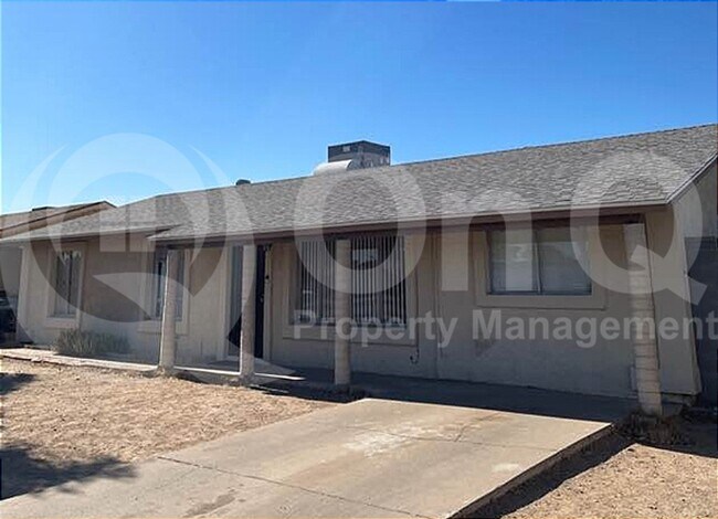 property at 6402 S 42nd St