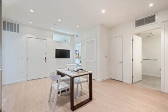 5875 Interceptor St in Los Angeles, CA - Building Photo - Building Photo
