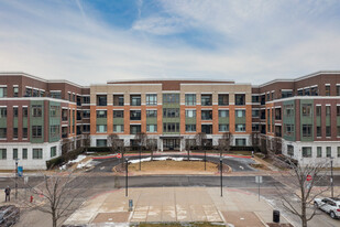 1000 Village Center Dr in Burr Ridge, IL - Building Photo