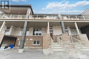 77 Ryan Reynolds Wy in Ottawa, ON - Building Photo