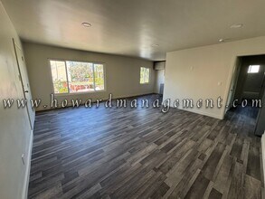 4240 S Centinela Ave in Los Angeles, CA - Foto de edificio - Building Photo