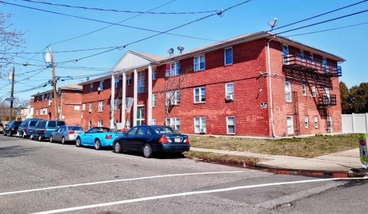 19-25 Henry St in New Brunswick, NJ - Building Photo