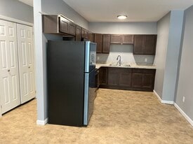 340 Manning Blvd, Unit 2