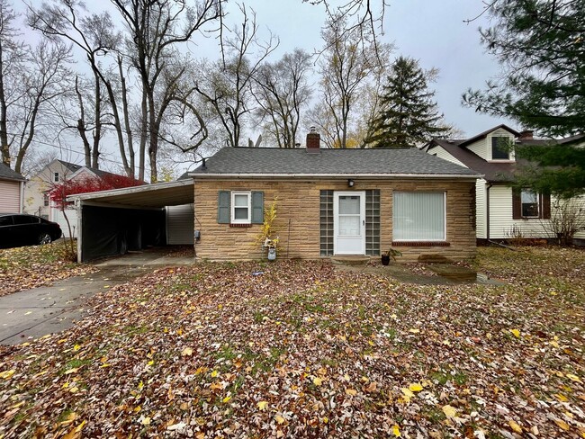 property at 2449 Hillside Dr NW