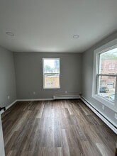 60-62 Hawkins St in Derby, CT - Foto de edificio - Building Photo
