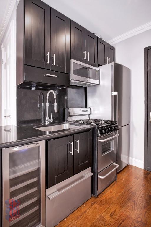 120 E 102nd St in New York, NY - Building Photo - Building Photo