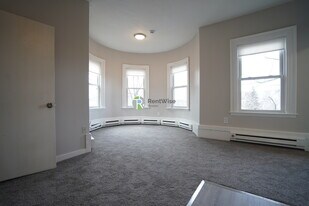 592 Cambridge St in Boston, MA - Building Photo